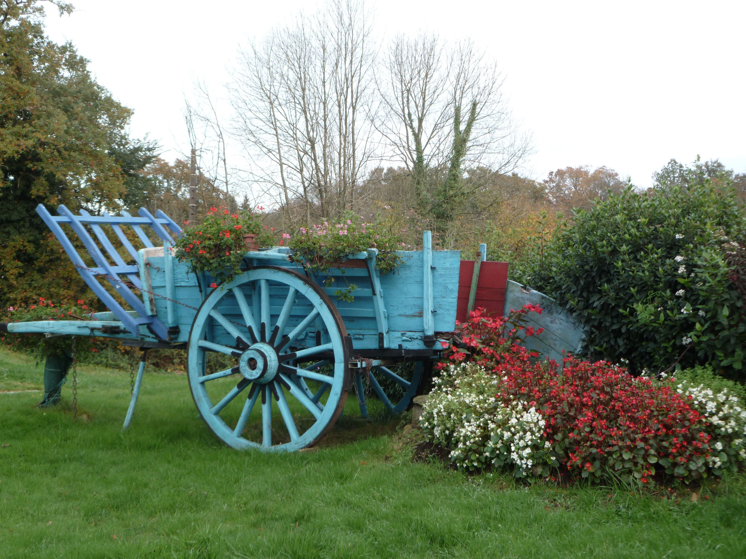 Chariot de fleur sur la commune de Persquen