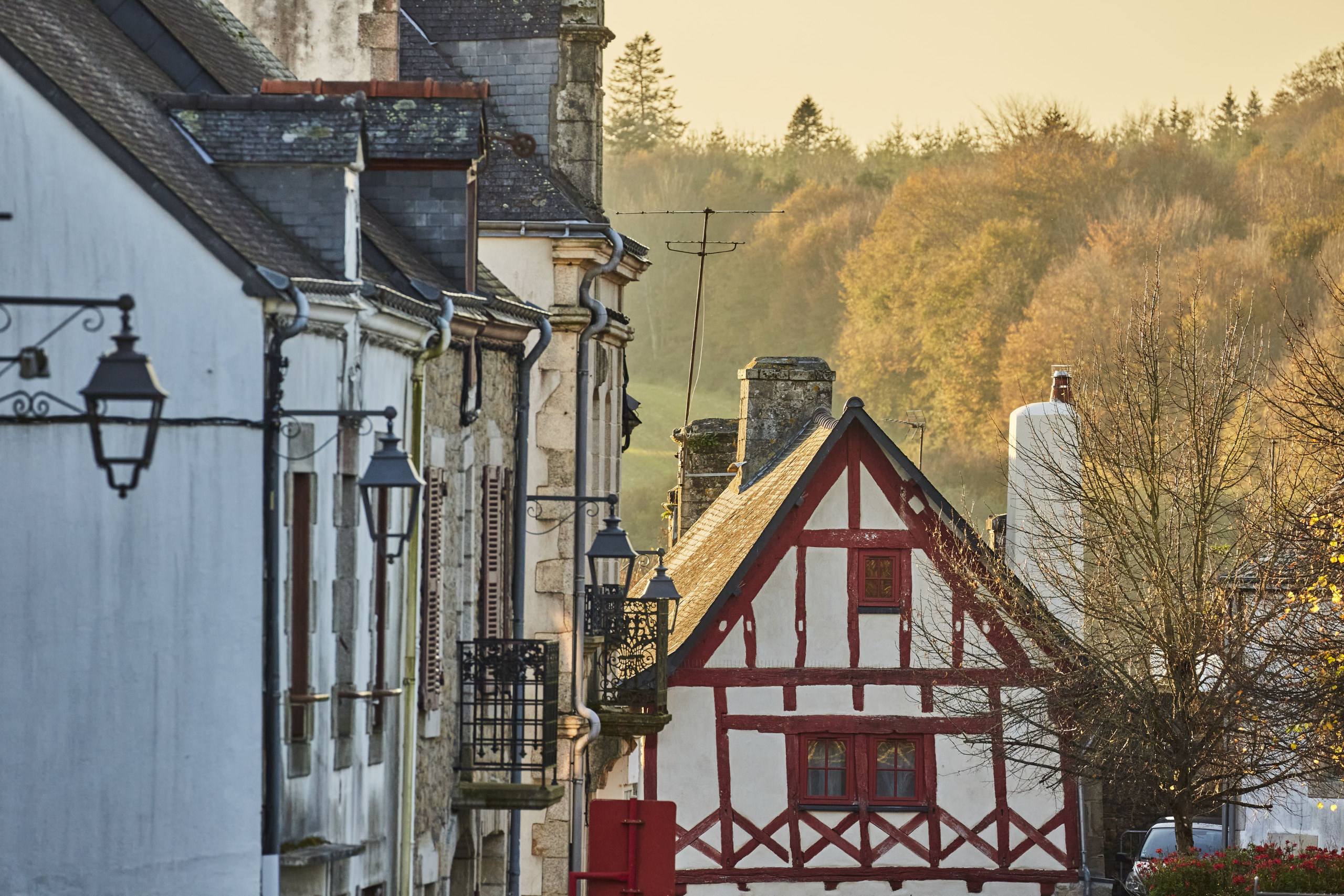 Vue sur une maison à pans de bois à Guémené-Sur-Scorff