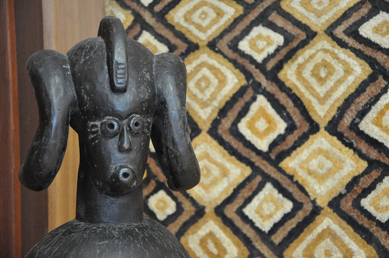 Statuette dans le musée d'art Africain