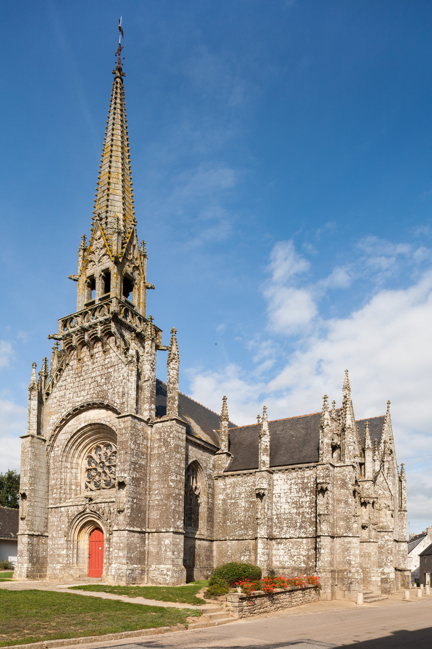 Extérieur de l'église de Kernascléden